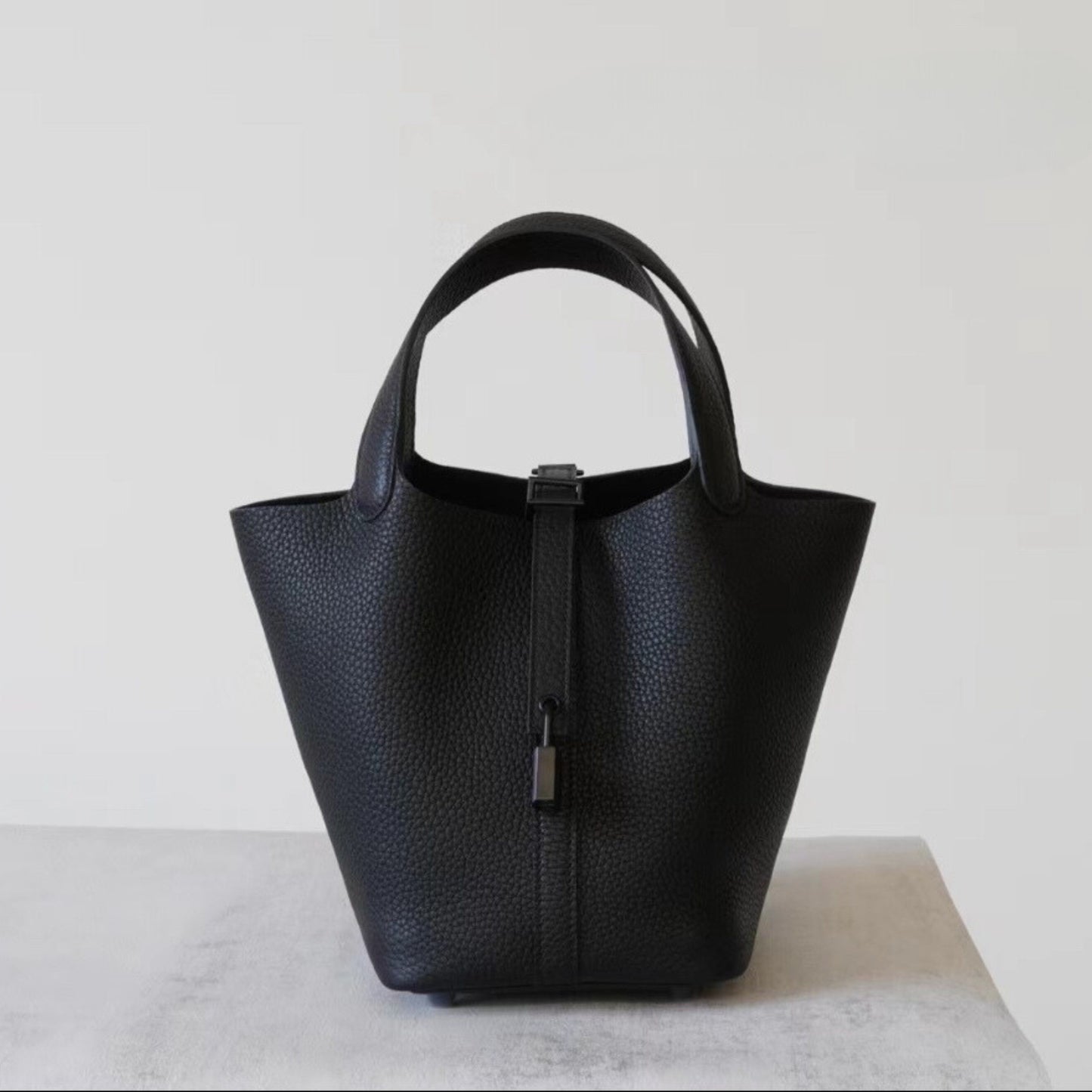 The Santorini Bag