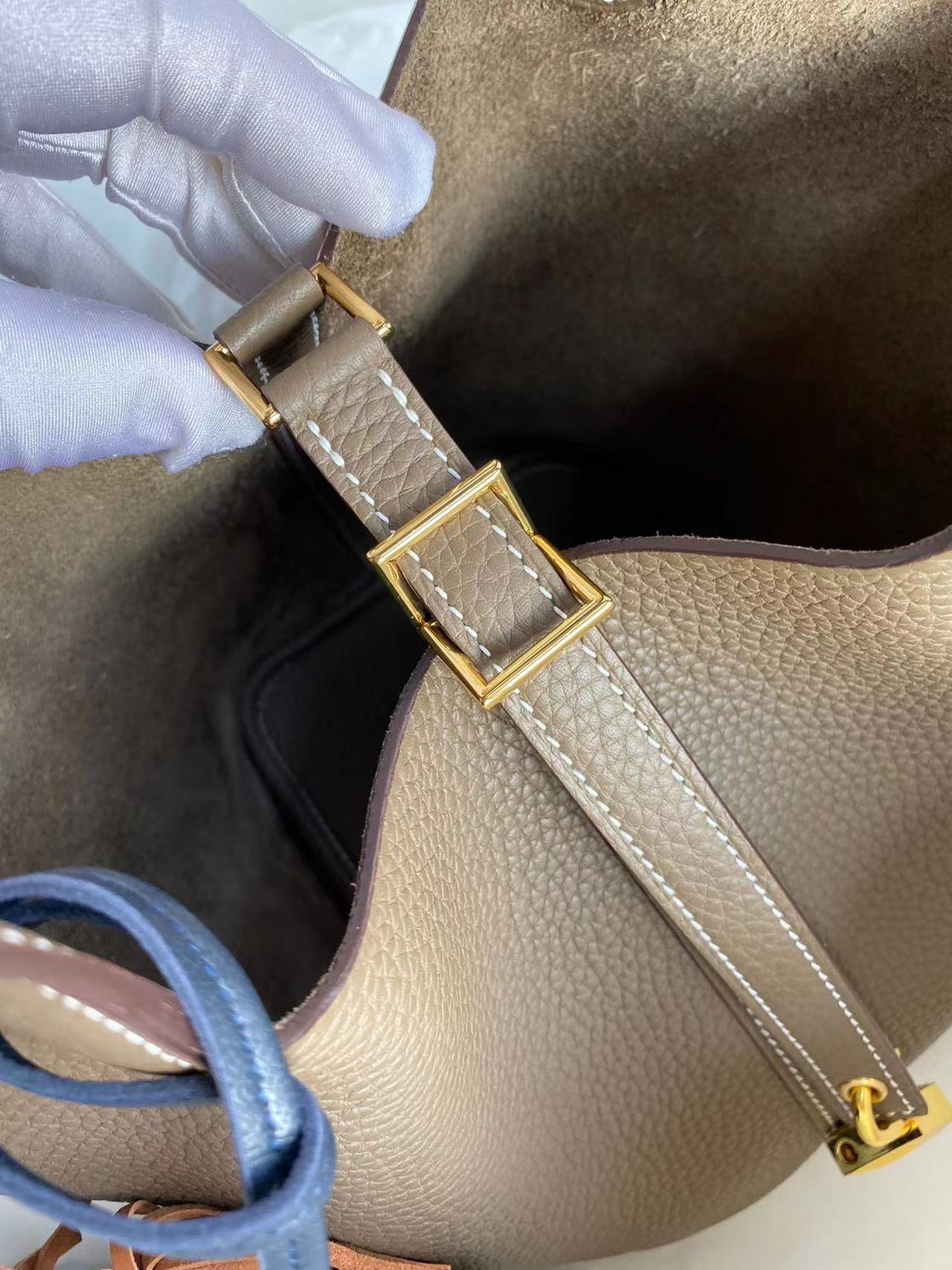 The Santorini Bag