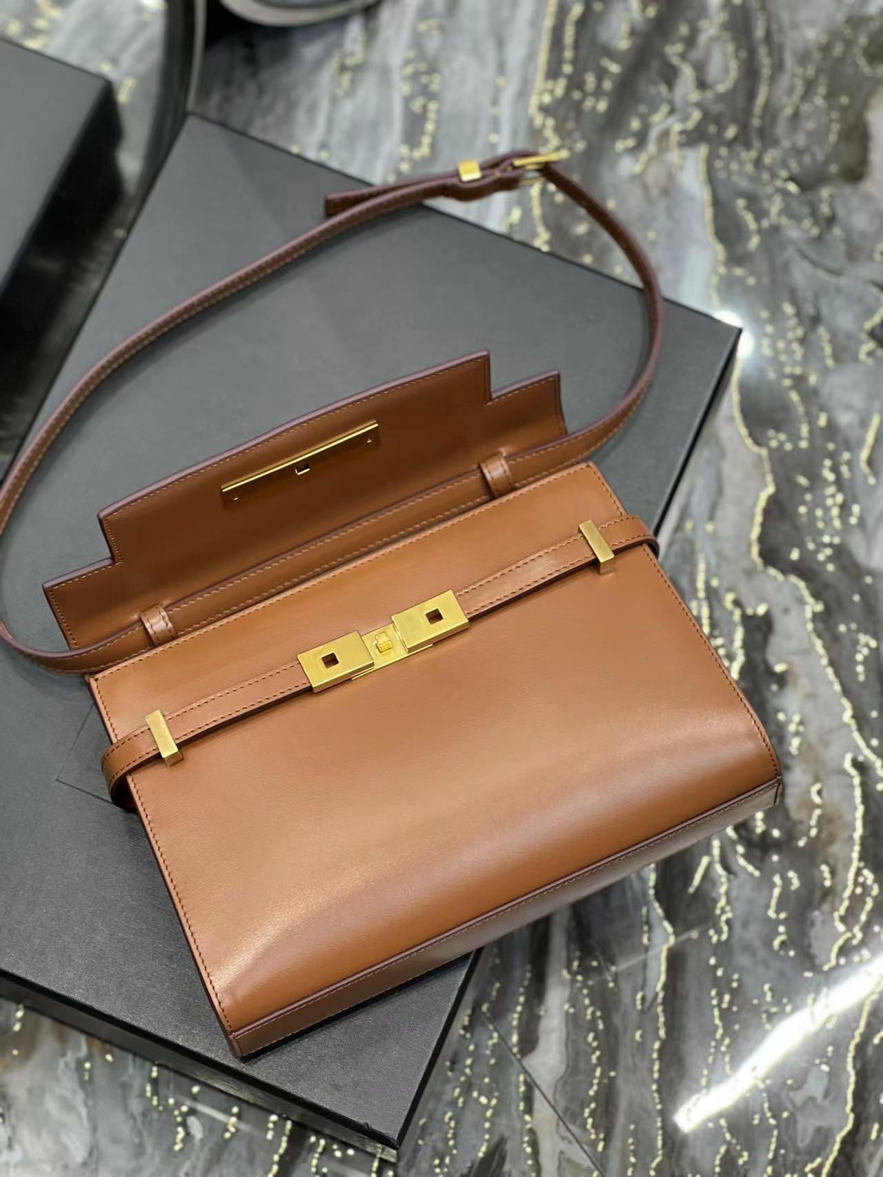 The New Yorker Bag
