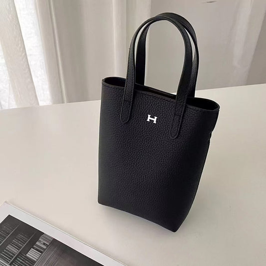 The Hamburg Tote